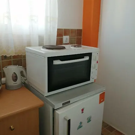 شقة فندقية Maria & *
