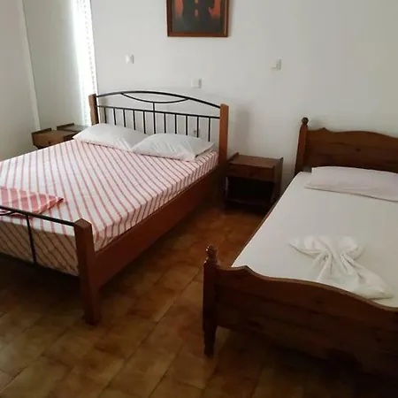 Aparthotel Maria &